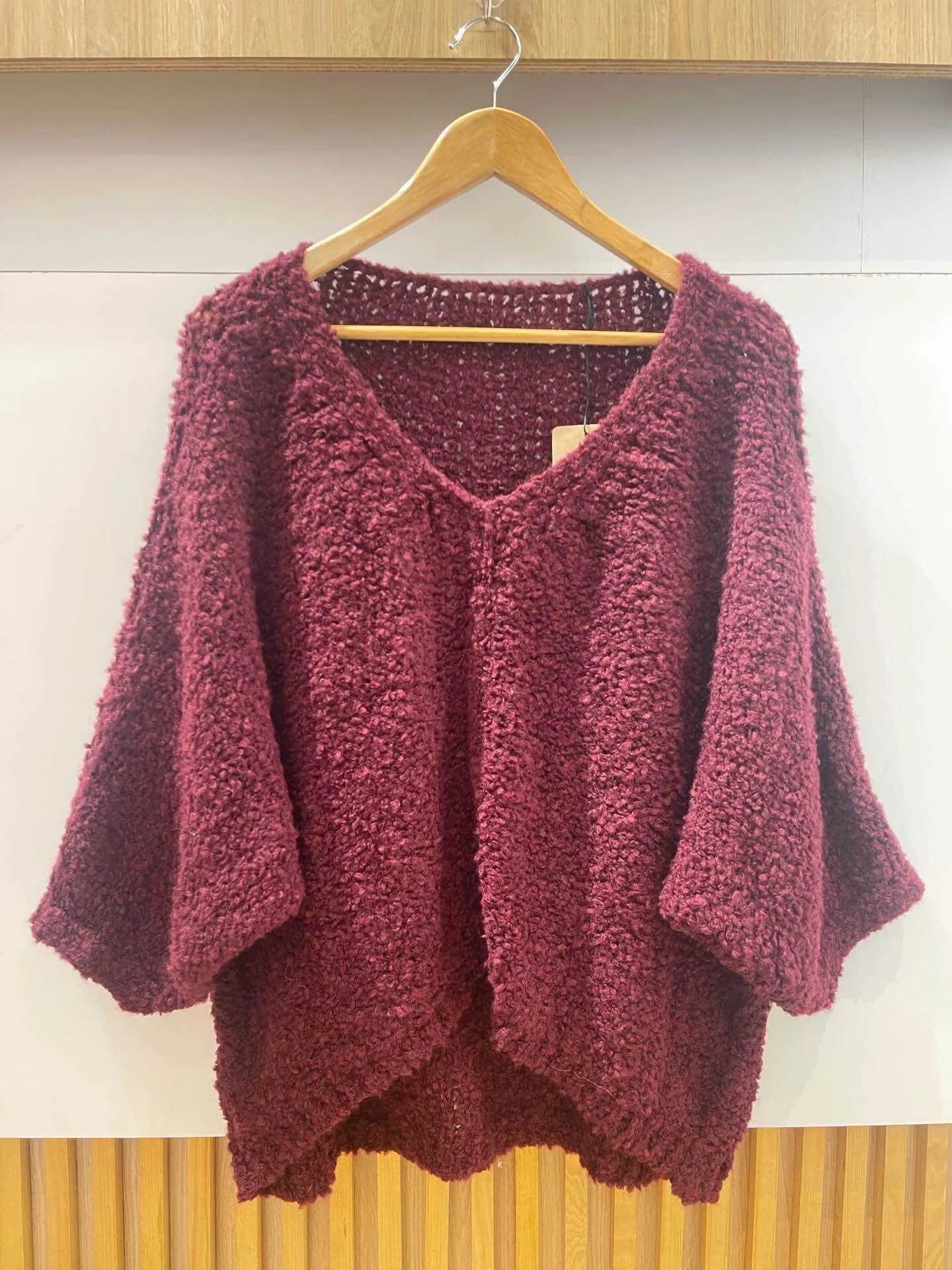 Loop-Pullover mit V-Ausschnitt, Wolle, Alpaka